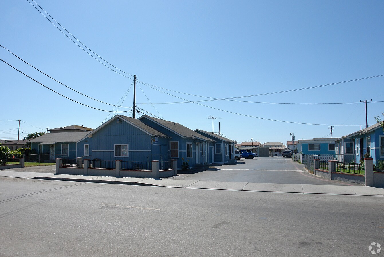 Cypress Trailer Park - Cypress Trailer Park Apartments