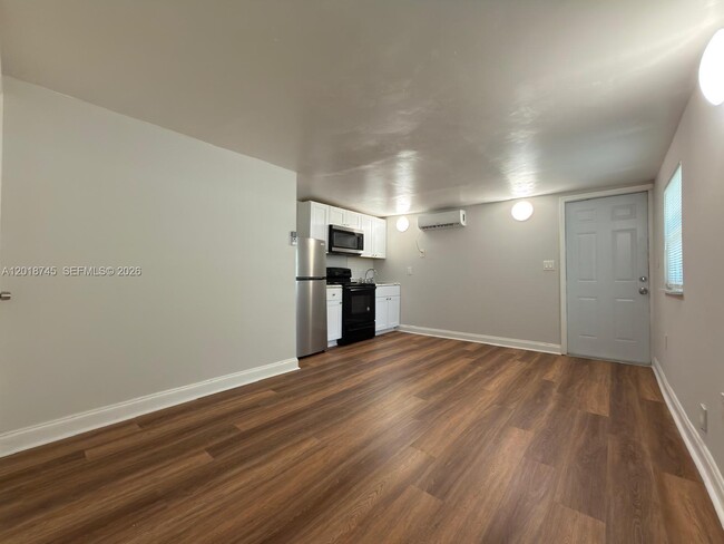 10335 NW 2nd Ct Unit 3
