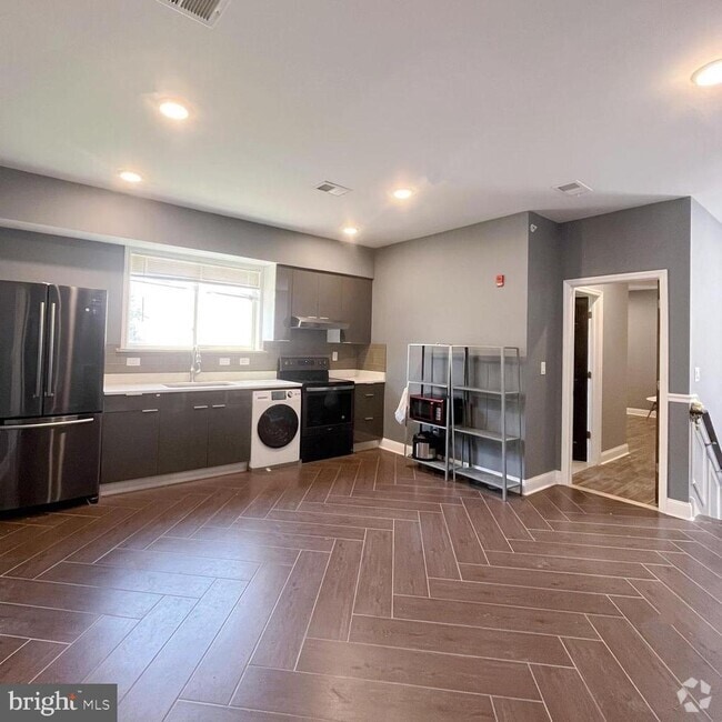 Building Photo - 1306-8 N Carlisle St Unit 3 Rental