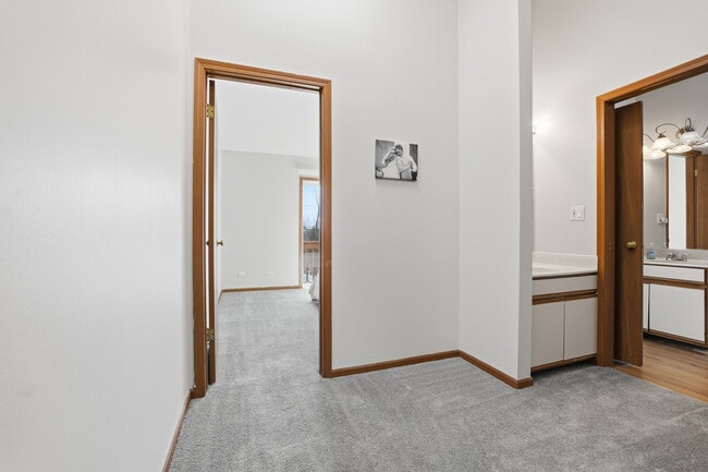 Photo - 466 Nicole Dr