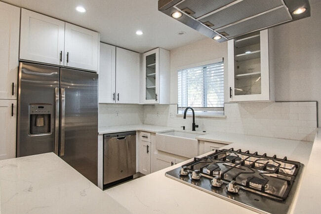 Photo - Knoxwood Apartments