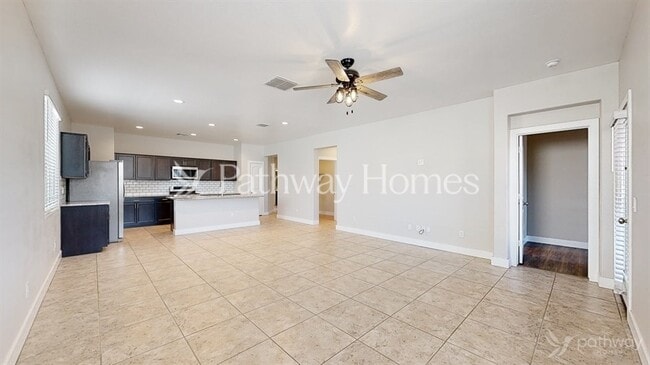 Photo - 30995 W Whitton Ave