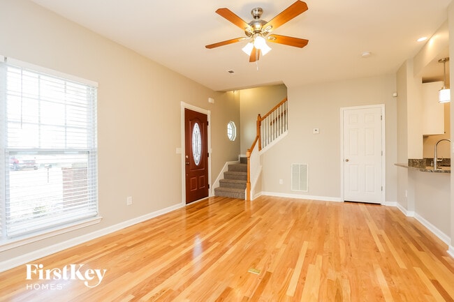 Photo - 1431 Bern Dr