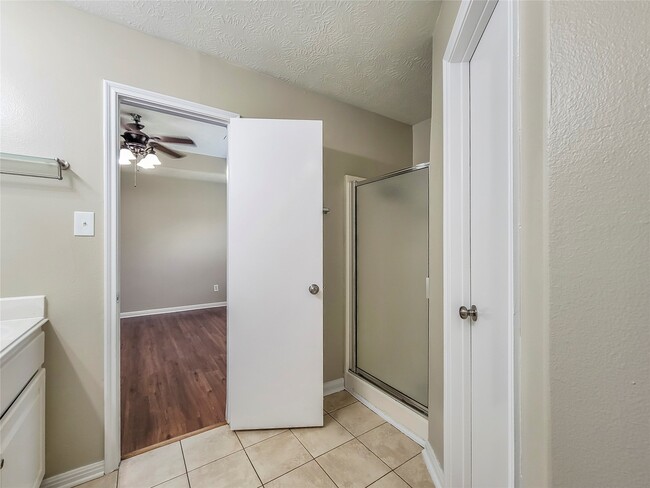 Photo - 16393 Many Trees Ln