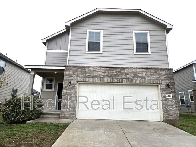 Building Photo - 2440 Ayers Dr