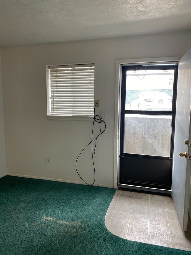 Photo - 2 bedroom, 1 bath condo in Park Place