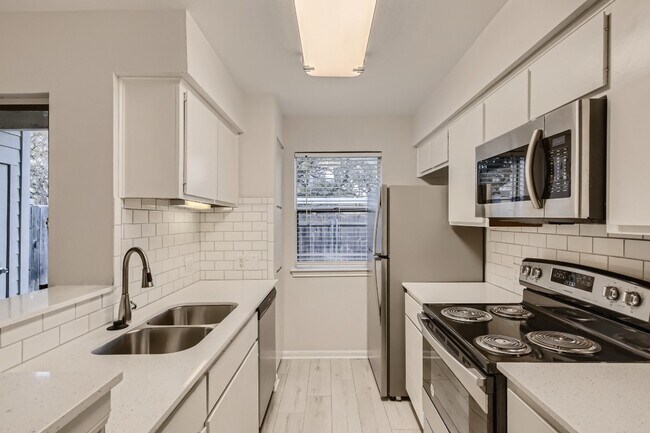 Photo - 9226 Jollyville Rd