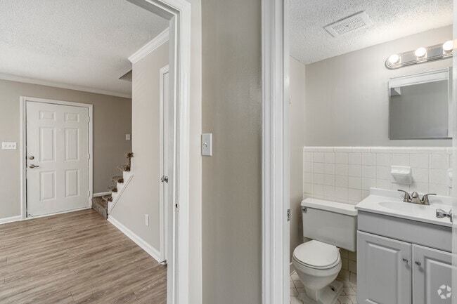 Linville Falls (Townhouse Style) 3BR, 1.5BA - 1,320SF - Half Bath