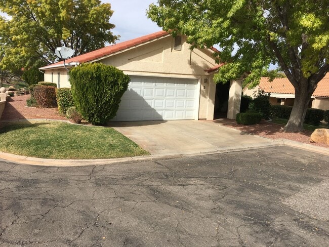 Building Photo - Lovely 3-BR Home in Southgate