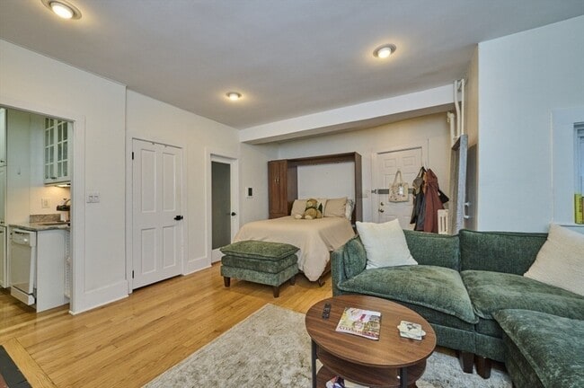 Photo - 458 Beacon St Unit 1