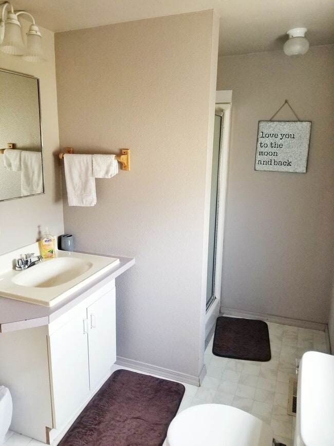 Photo - Studio Apartment-Furnished