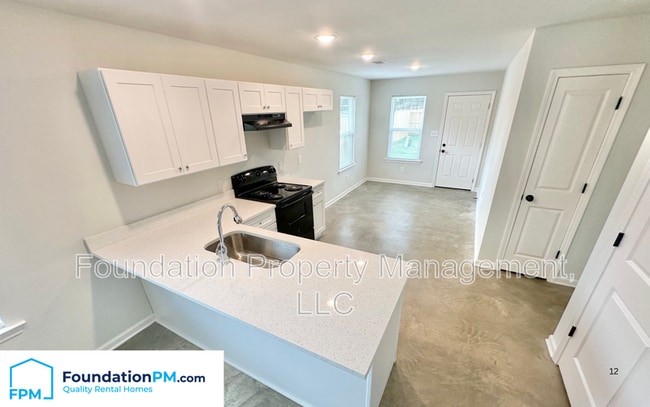 Photo - 2504 E Tyler Ave