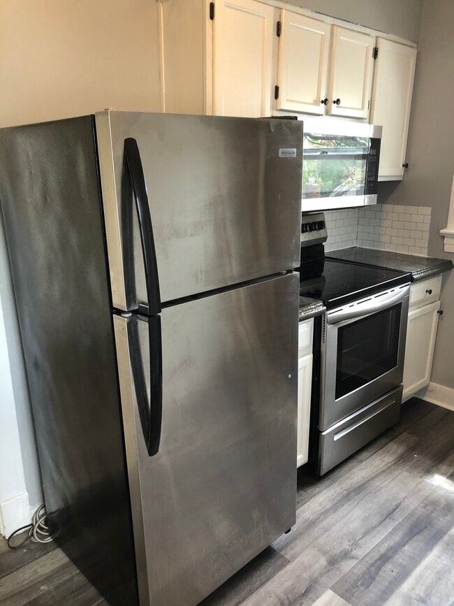 Photo - 2208 Crittenden Dr