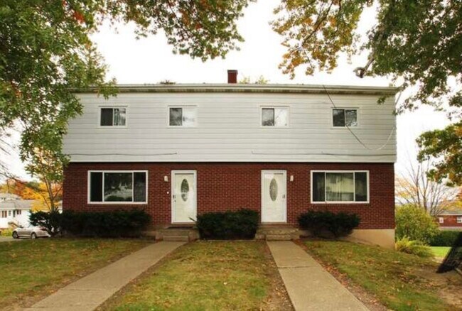 Photo - 828 Oak Hill Ave Townhome