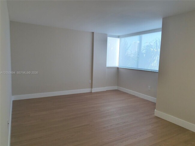 Photo - 2400 SW 3rd Ave Unit 506