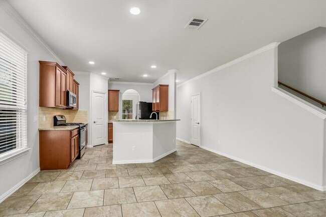 Photo - 3741 Bainbridge St