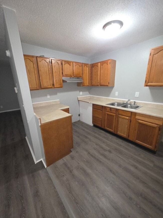 Photo - 1305 Richard Dr