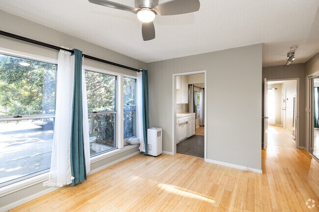 1 BR, 1BA - 750SF - Bedroom - 1438 10th St