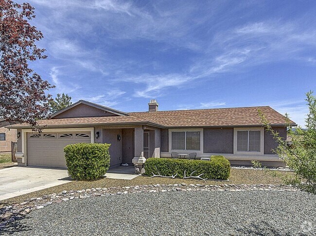 Building Photo - Three Bedroom, Two Bath home with RV Parking!