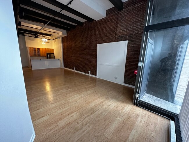 Building Photo - 252 Friend St Unit #1 Rental
