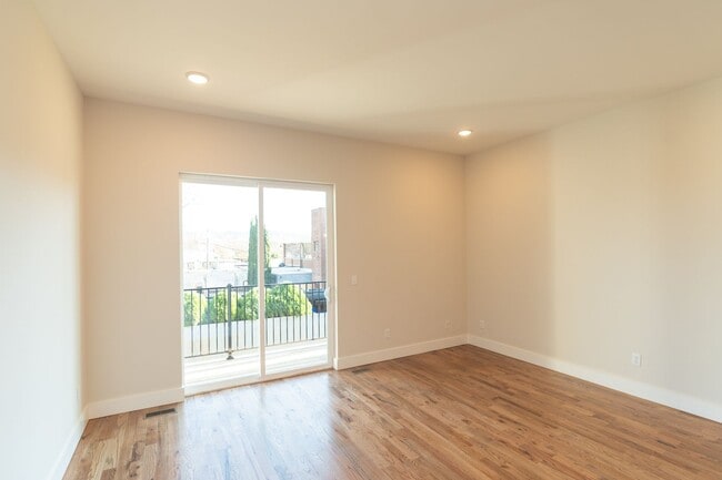 Photo - Modern 4 Bedroom Townhome in Southside Chattanooga