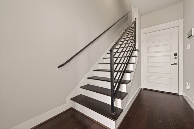 Photo - 2114 Engelmohr St Unit B