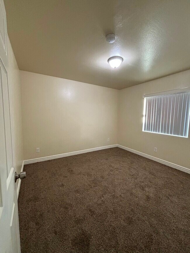 Photo - 10504 S San Pedro St