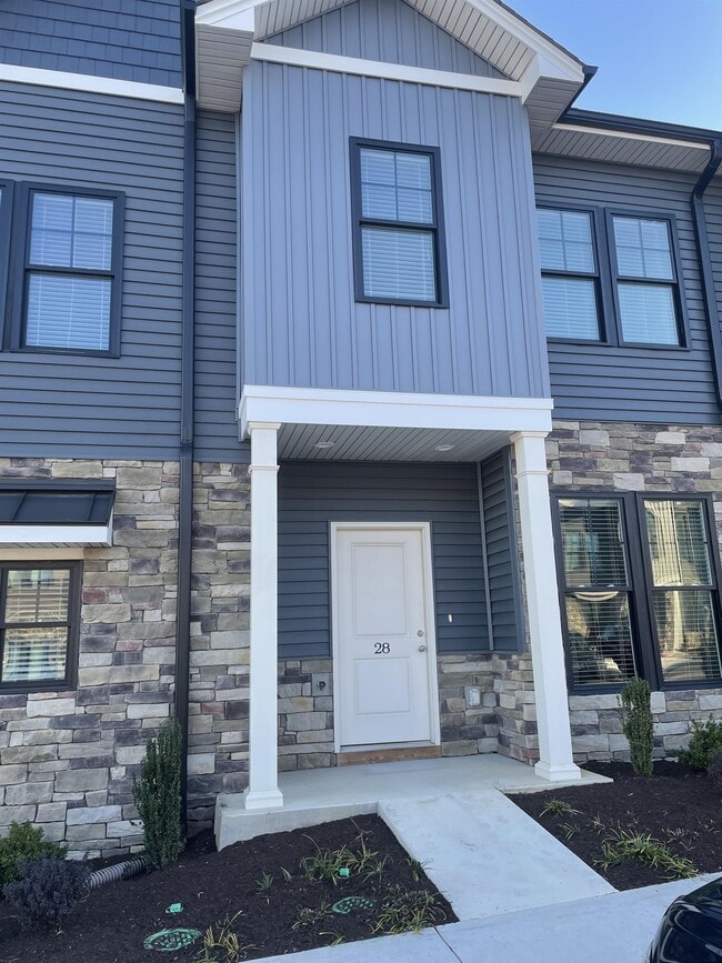 Photo - 28 High St Townhome