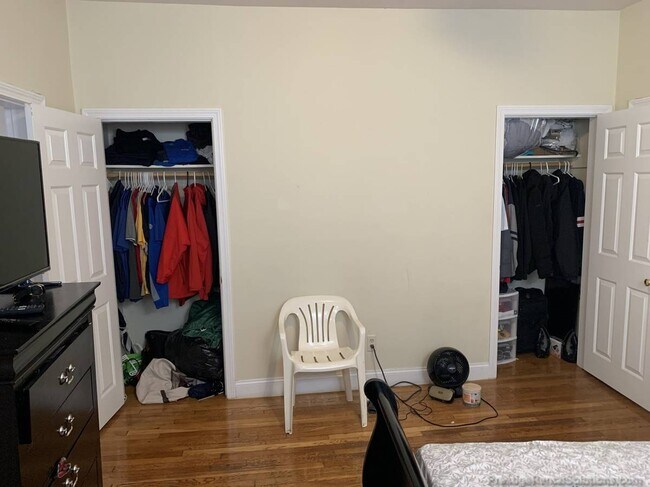 1142 River St Unit 2F