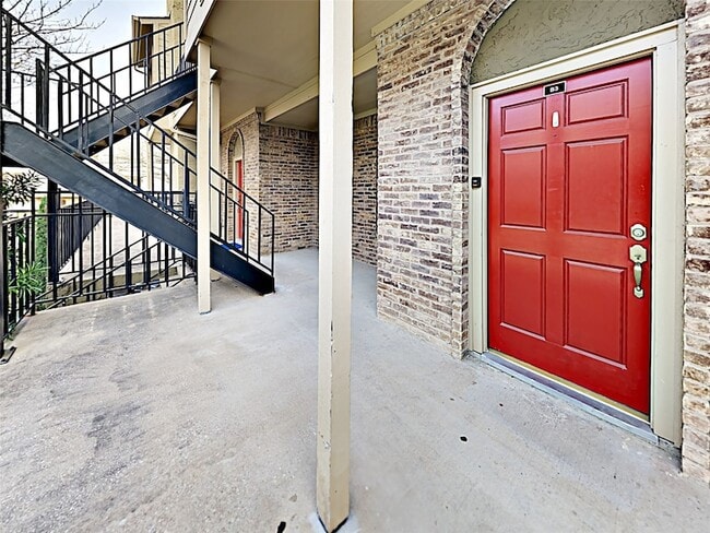 Photo - 5740 Martel Ave Unit B3