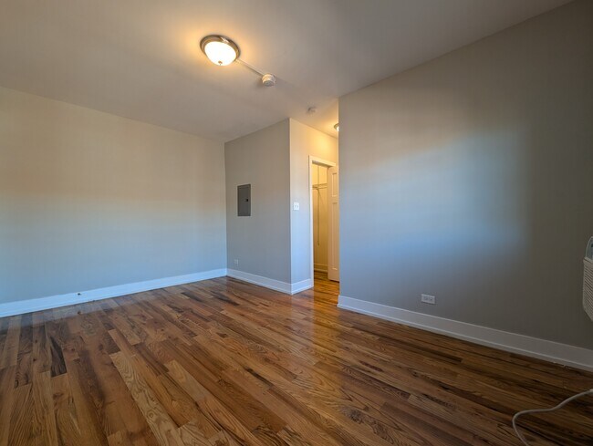 Photo - 908 W George St Unit 2904-L1