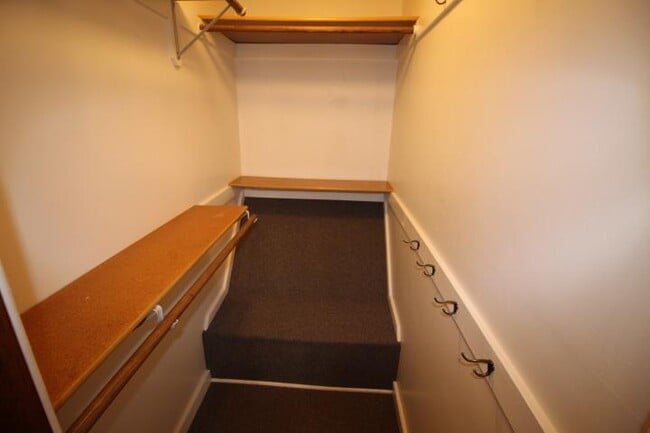 Photo - 1710 Harwood St