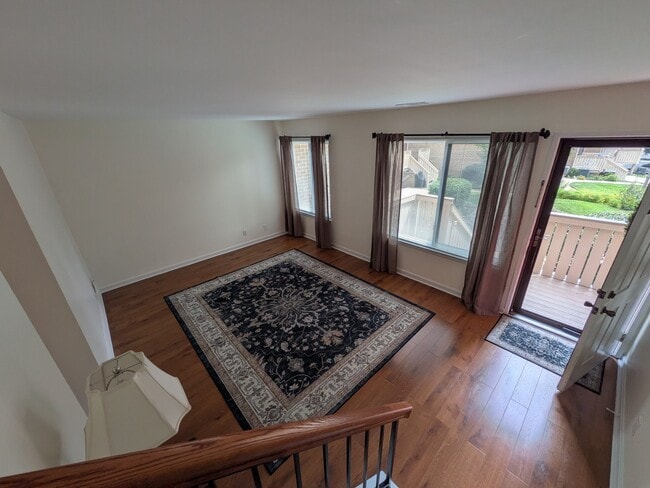 Building Photo - 2494 Glengyle Dr Unit 195