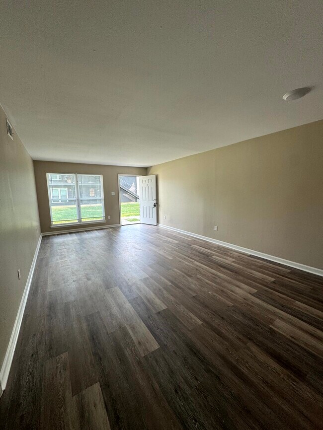 1634 Clear Lake Ave Unidad c