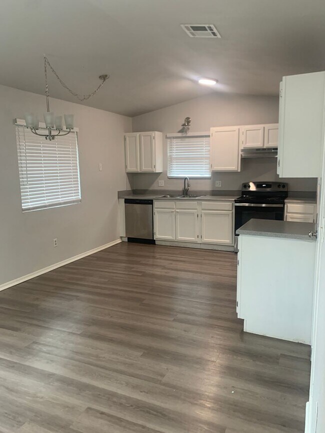 Photo - Renovated 3 Bedroom/ 1.5 Bath in Great Neighborhood