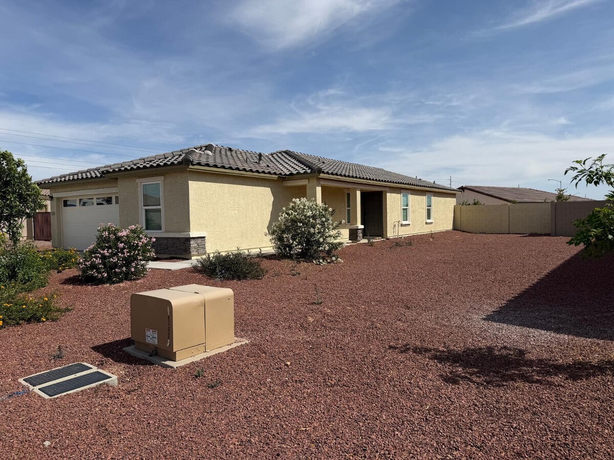 Photo - 1473 Jaycie Dr