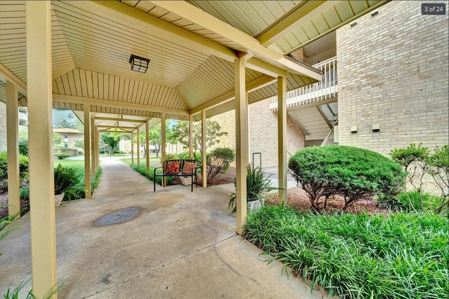 Photo - 5260 Crossbow Cir Unidad 9E