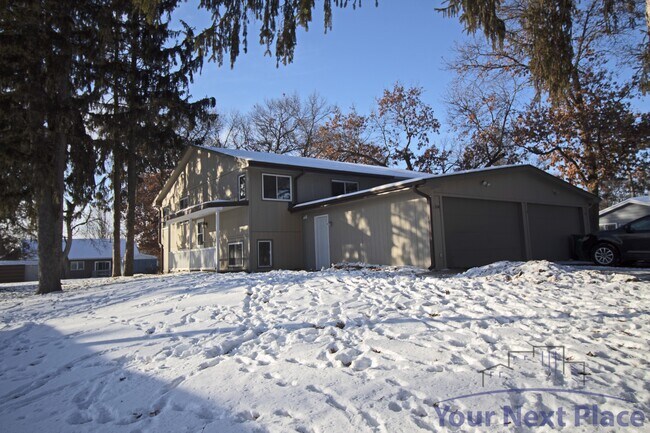 Photo - 304 2 1/2 St N Townhome