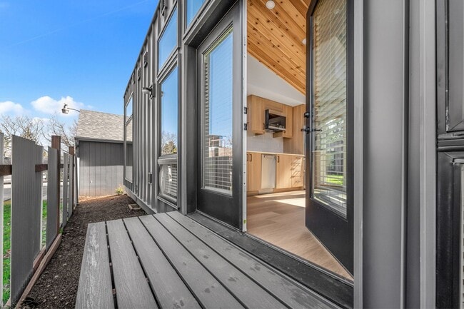 Photo - Morris Street Commons Modualr Living! 2/1 55+ Community Living!