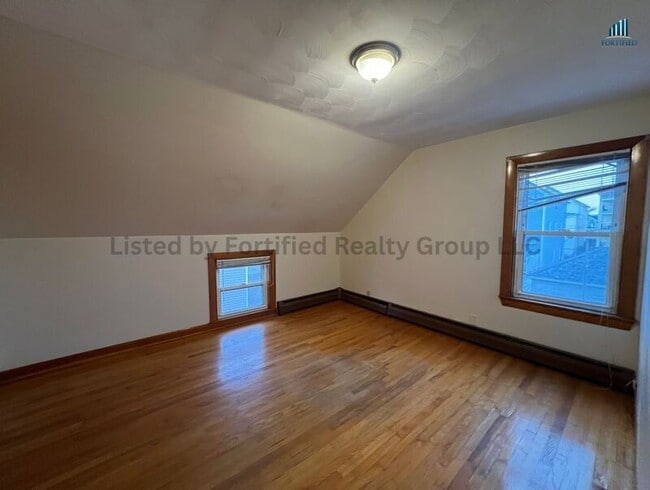 Photo - 455 Middle St Unit 3