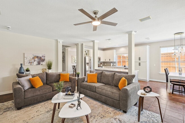 Photo - 746 River Oak Way Unidad ID1029263P