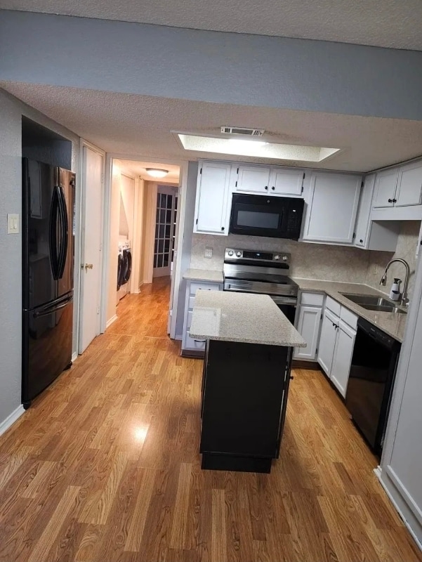 Photo - 2708 London Ct