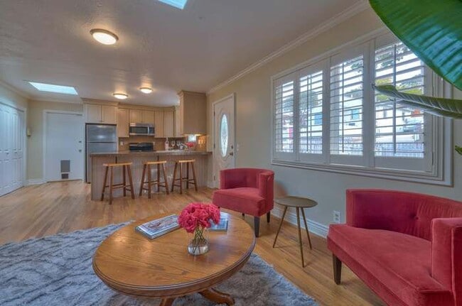 Photo - 1209 Darwin St