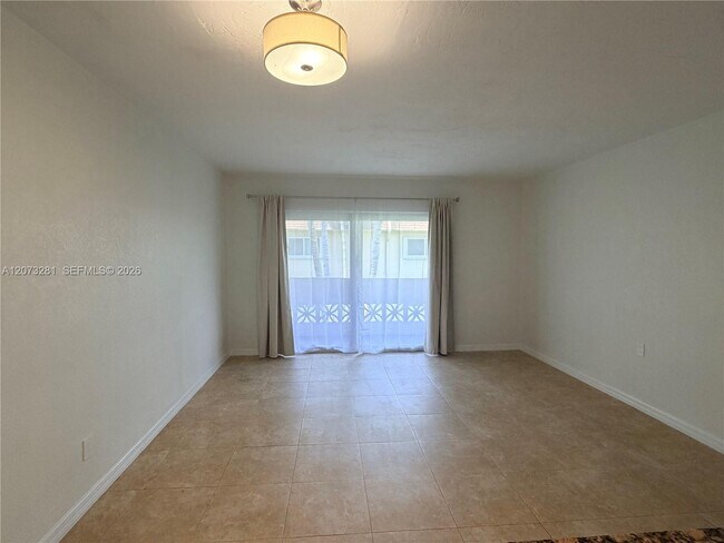 Photo - 14500 SW 88th Ave Unidad 220