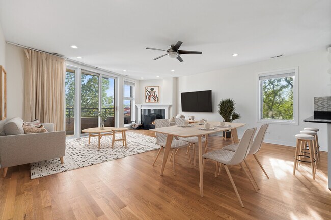 Photo - 1516 W Grand Ave Unit 3W