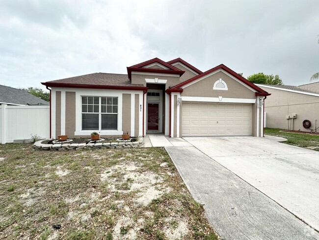 Building Photo - Charming 3-Bedroom Home in Prime Tarpon Sp...