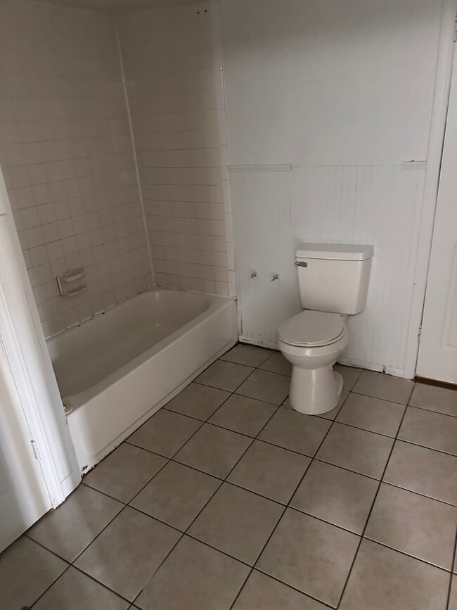 Photo - 3-Bedroom 2-Bath Home w/ Screened in Porch in Niceville