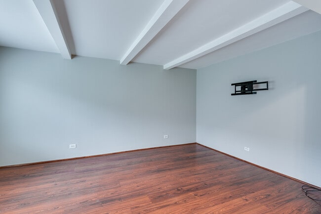 Photo - 18W269 Kirkland Ln