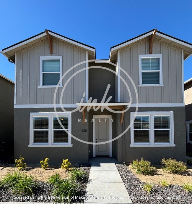 Building Photo - New Townhouses in Gardnerville For Rent