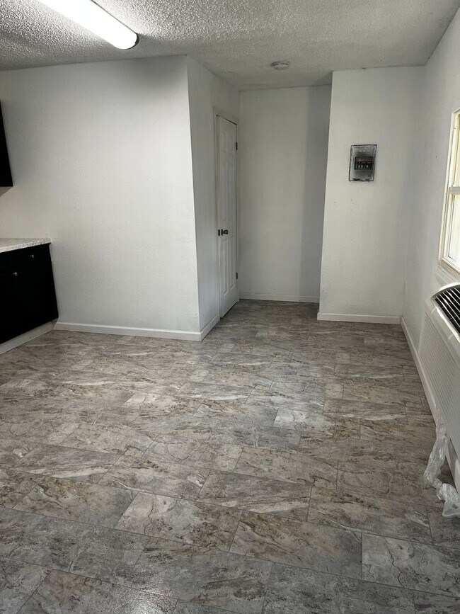 Photo - 520 S Scenic Ave Unidad 520 S Scenic Apt 101